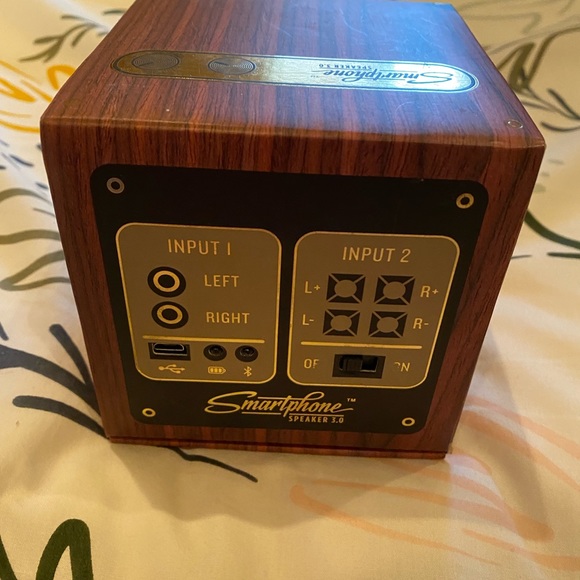 Smartphone Retro Speaker Good Condition - Picture 3 of 4